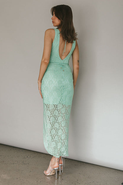 Piece Of Me Plunging Neckline Lace Dress Pistachio