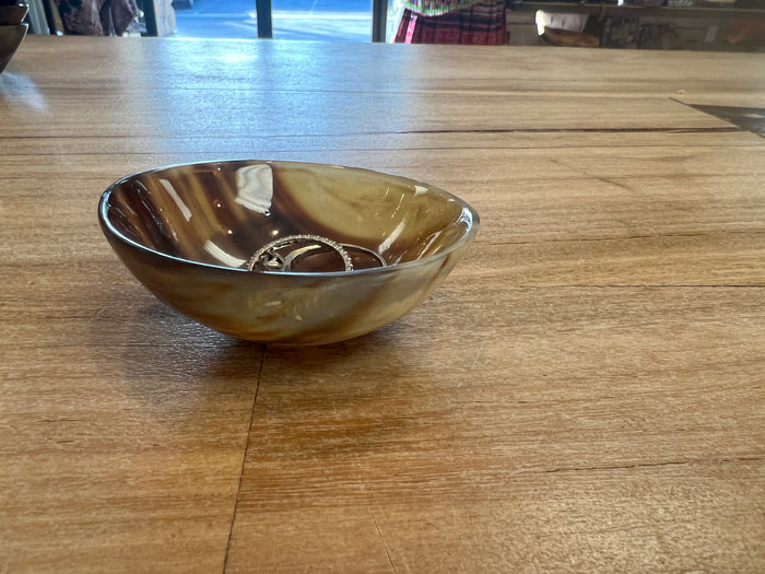 Cowhorn ring bowl
