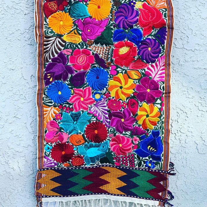 Embroidered Flower Table Runner - LG