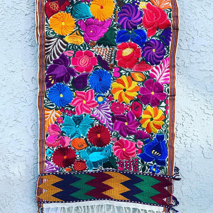 Embroidered Flower Table Runner - LG