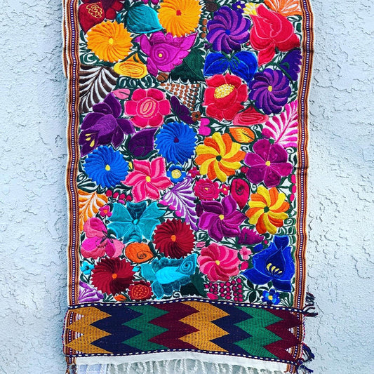 Embroidered Flower Table Runner - LG