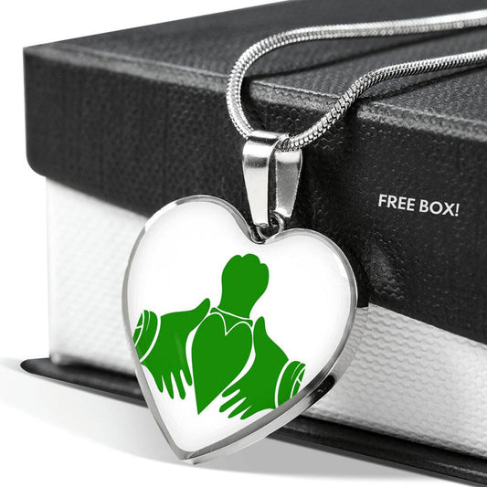 ☘️ Irish Claddagh Heart Necklace ☘️