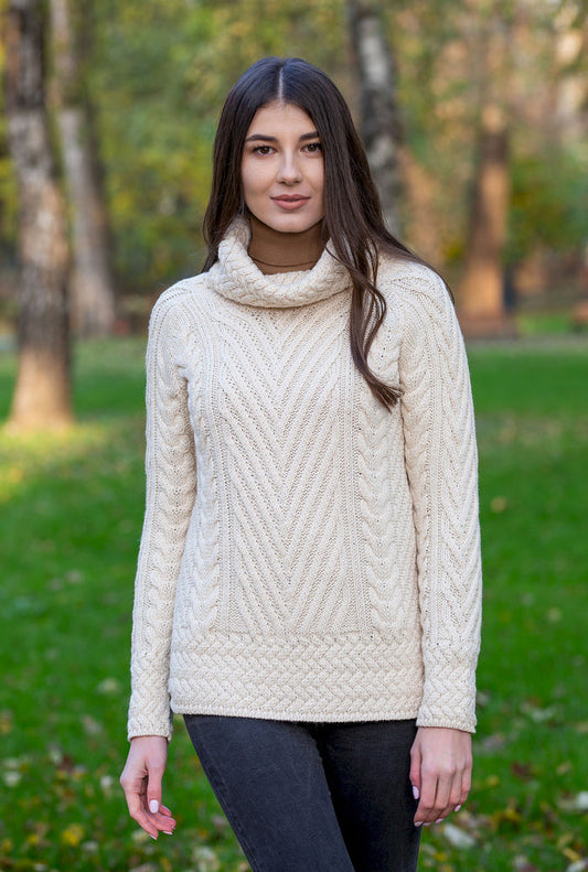 ☘️ Ladies Cowl Neck Aran Cable Knit Sweater ☘️