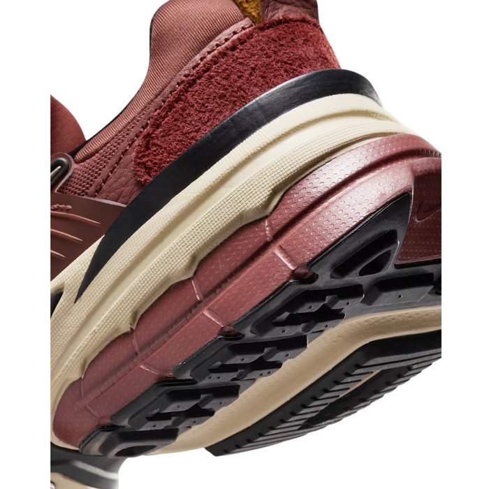 Nike Men’s V2K Running Shoes – Red Sepia FN6703-201